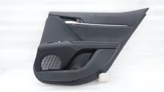 Обшивка двери Toyota Camry