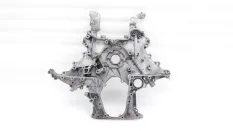 Крышка двигателя Toyota Land Cruiser