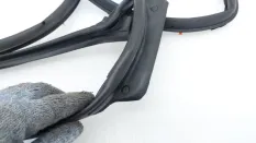 Уплотнитель двери Hyundai Solaris