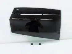 Стекло двери Renault Arkana