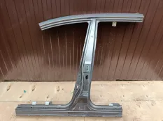 Порог со стойкой Nissan Murano
