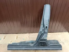 Порог со стойкой Nissan Pathfinder