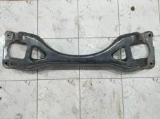 Подрамник Volkswagen Touareg