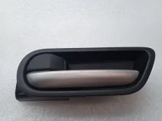 Ручка двери Mazda 3