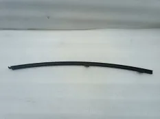Направляющая стекла двери Toyota RAV4