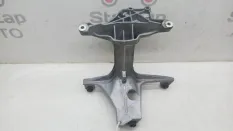 Кронштейн интеркулера Mercedes-Benz E-Class