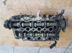 Головка блока цилиндров Land Rover Discovery