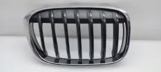 Решетка радиатора BMW X1