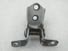 Петля двери Mazda 3