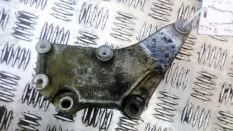 Кронштейн впускного коллектора Mercedes-Benz E-Class