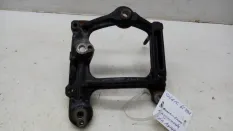 Кронштейн компрессора кондиционера Toyota Camry