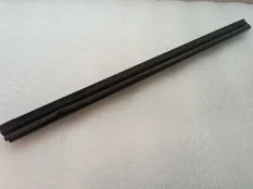 Уплотнитель стекла двери Toyota Camry