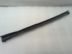 Уплотнитель стекла двери Ford Mondeo