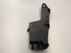 Кронштейн бампера Toyota Camry