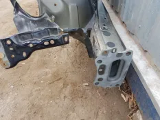 Четверть Lexus GS350