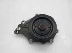 Насос водяной \ Помпа Toyota RAV4