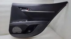 Обшивка двери Toyota Camry