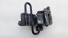 Петля двери Audi A8