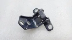 Петля двери Mazda CX-7