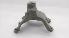 Кронштейн двигателя Audi A4