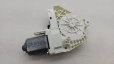 Моторчик стеклоподъемника Audi A4