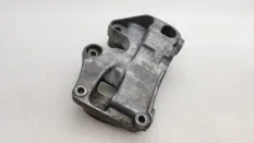 Кронштейн генератора Audi Q7