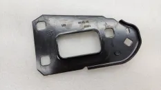 Кронштейн усилителя бампера Audi A4