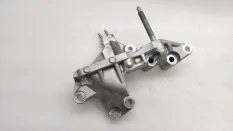 Кронштейн двигателя Lexus RX450h