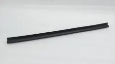 Уплотнитель двери Toyota Camry