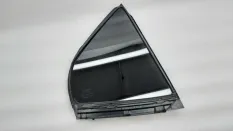 Форточка Toyota Camry