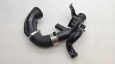 Патрубок интеркулера Land Rover Range Rover Evoque
