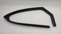 Уплотнитель стекла двери Kia K5