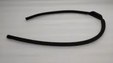 Уплотнитель капота Land Rover Range Rover Evoque