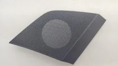 Решетка динамика Audi Q8