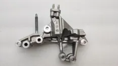 Кронштейн двигателя Lexus RX450hL