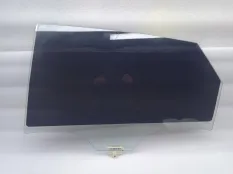Стекло двери Kia K5
