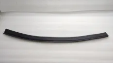 Уплотнитель капота Renault Arkana