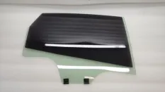 Стекло двери Renault Arkana