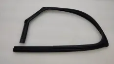 Уплотнитель стекла двери Kia K5