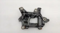 Кронштейн компрессора кондиционера Lexus NX300H