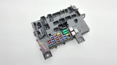 Блок предохранителей Mitsubishi Outlander