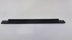 Уплотнитель стекла двери Toyota RAV4
