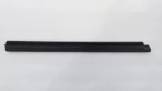 Уплотнитель стекла двери Toyota Camry