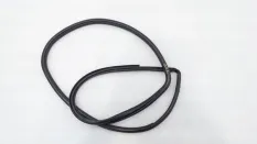 Уплотнитель проема двери Toyota Camry