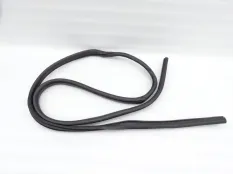 Уплотнитель проема двери Ford Kuga