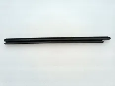 Уплотнитель стекла двери Toyota Camry