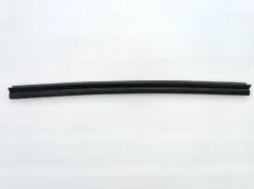 Уплотнитель двери Toyota Camry