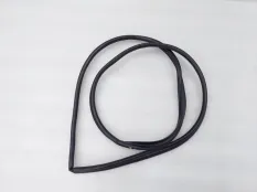 Уплотнитель проема двери Toyota Corolla