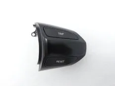 Кнопки на руль Kia Rio X-Line