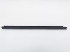 Уплотнитель стекла двери Toyota Corolla